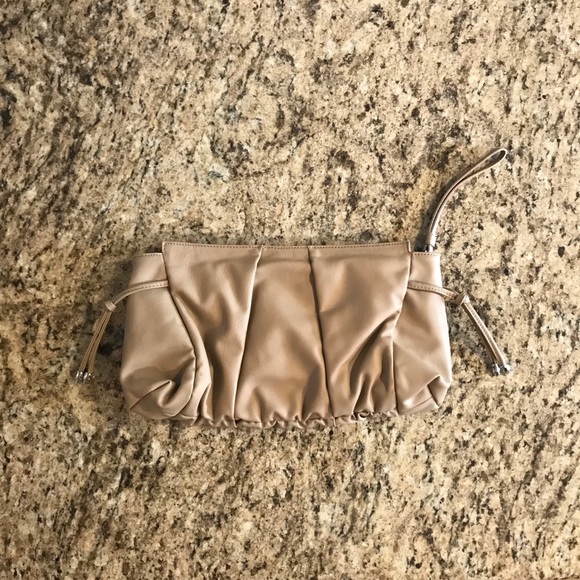 Apt. 9 Handbags - Apt 9 Clutch Bag Apt. 9 Handbags - Apt 9 Clutch Bag